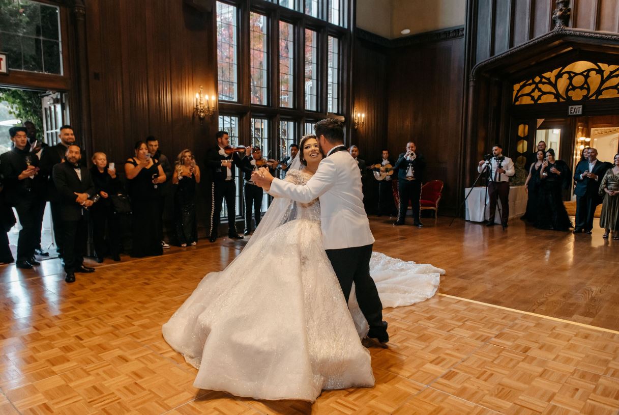 kohl mansion - couple in a grand ballroom dancing